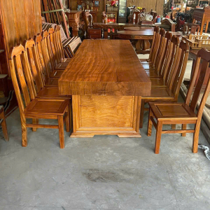 Bàn gỗ 12